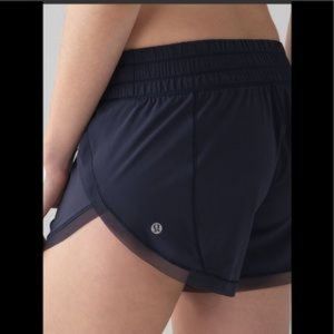 Lululemon Anew Midnight Navy Shorts 4" Size 6